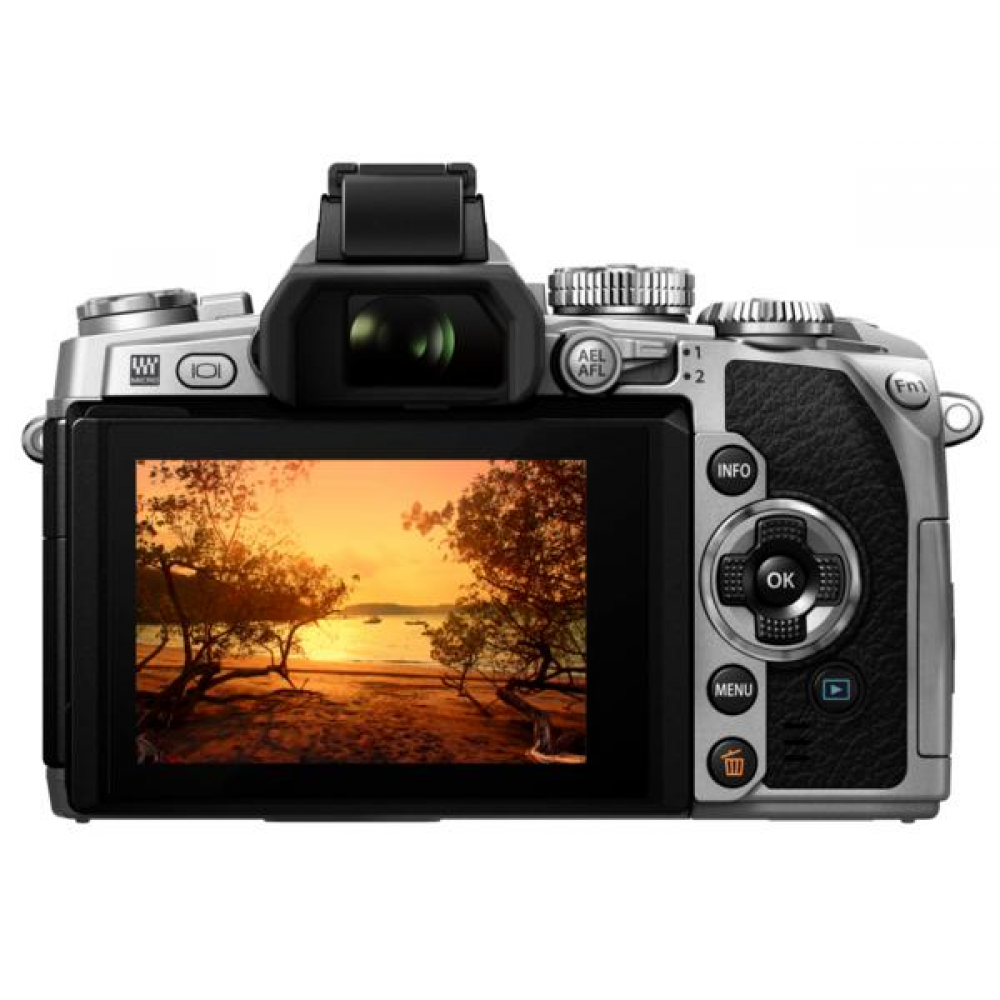 Цифровая системная фотокамера Olympus E-M1 Body silver